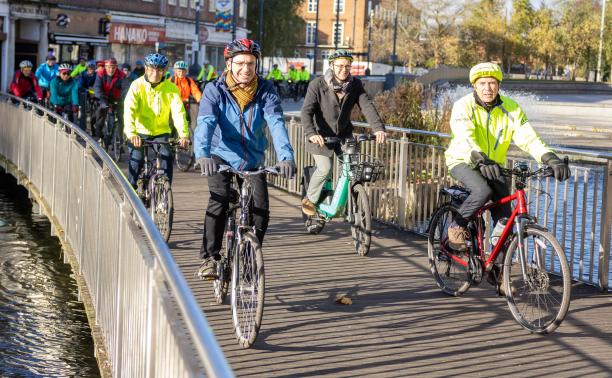 Watford celebrates the launch of Green Loop route encircling the town centre